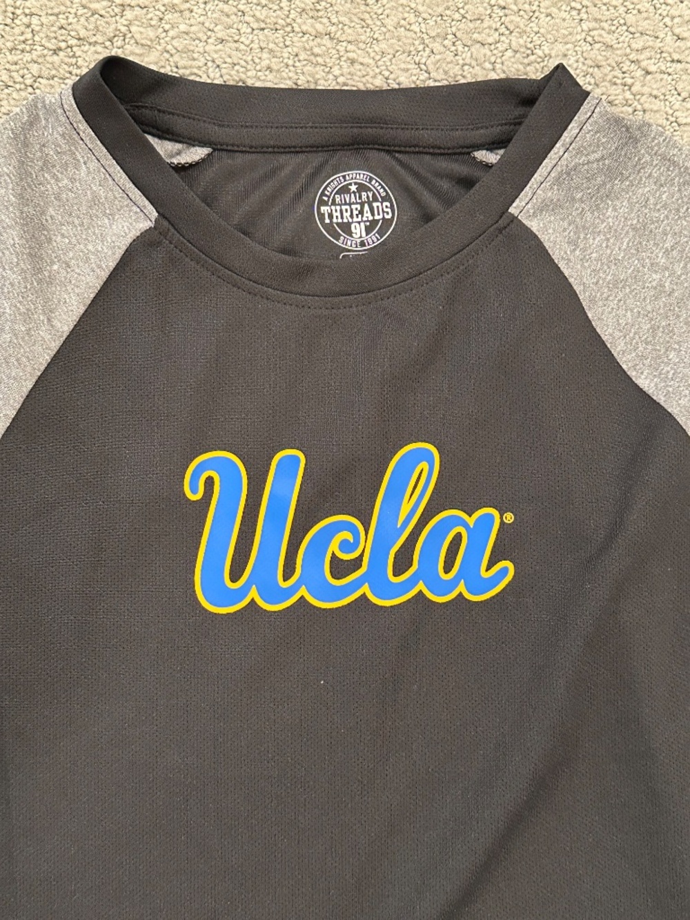 NWT UCLA RIVALRY THREADS Black Gray Athletic Short Sleeve Tee Blue Gold Logo M
